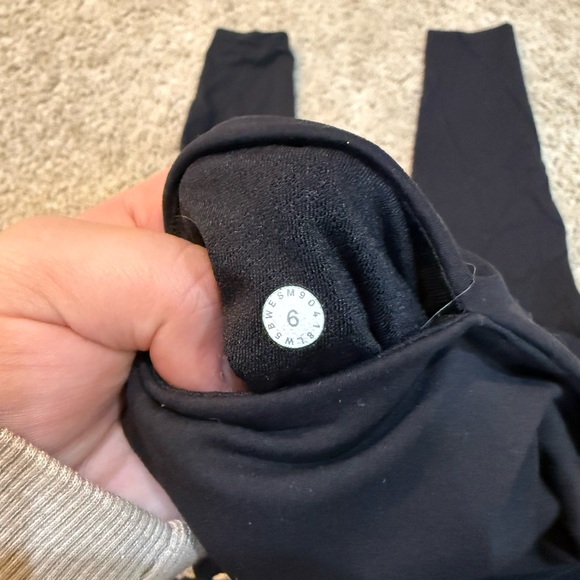 Lululemon black leggings - Picture 3 of 3